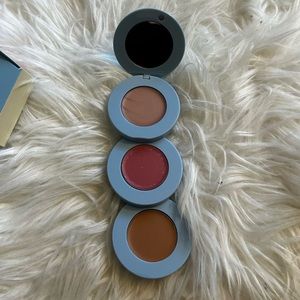 Alleyoop MULTI-USE FACE STACKER 3 CREAM SHADES with mirror 🩷